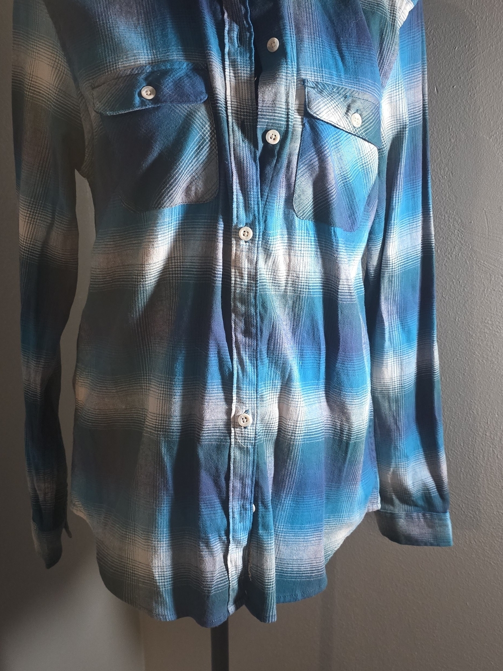 Women Eddie Bauer Blue Teal Plaid Button-Down Shirt